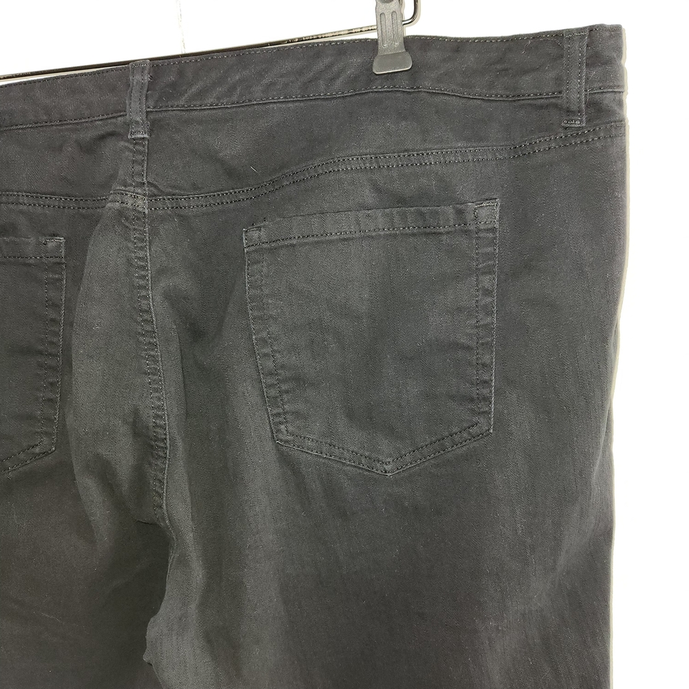 Style & Co. Black Plus Size 24w Capris - Picture 6 of 10